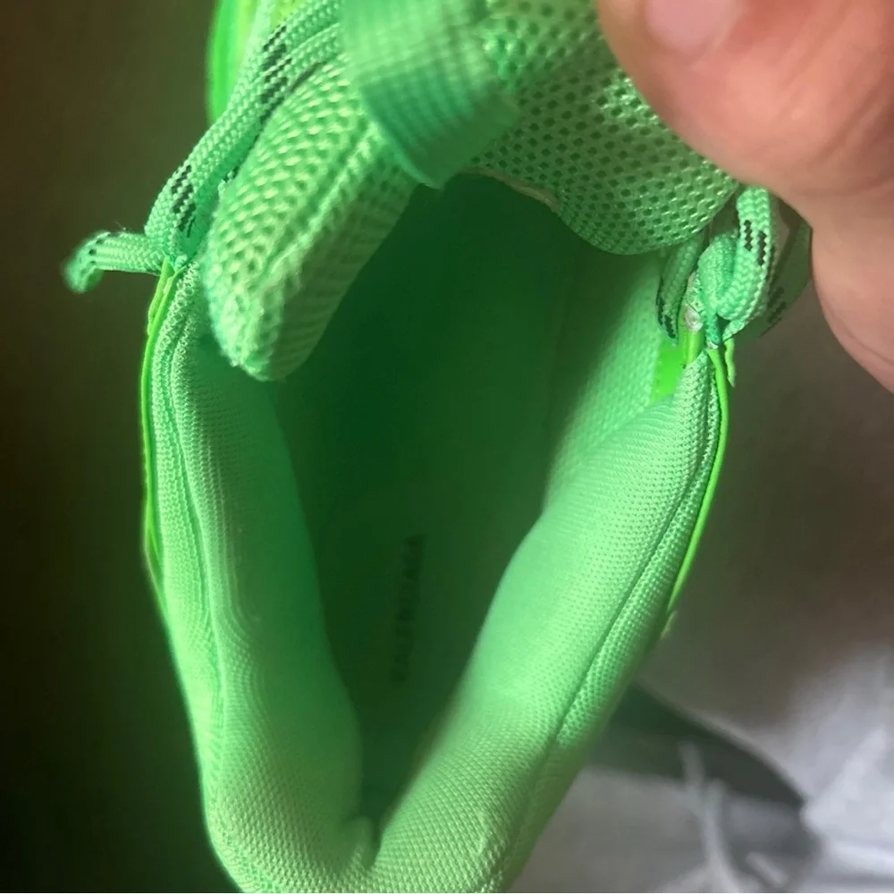 Balenciaga Tracks, slightly used, green. - Picture 10 of 10